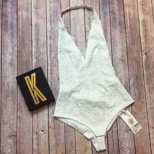 THE JETSET White Lace Bodysuit Size Small